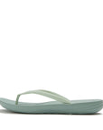 FitFlop FitFlop X PANTONE iQushion Toe-Posts iQushion