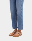 Leather Toe-Post Sandals IQUSHION iQushion
