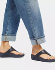 FitFlop FitFlop LULU Leather Toe-Post Sandals Microwobbleboard