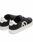 Loci Classic Sneaker