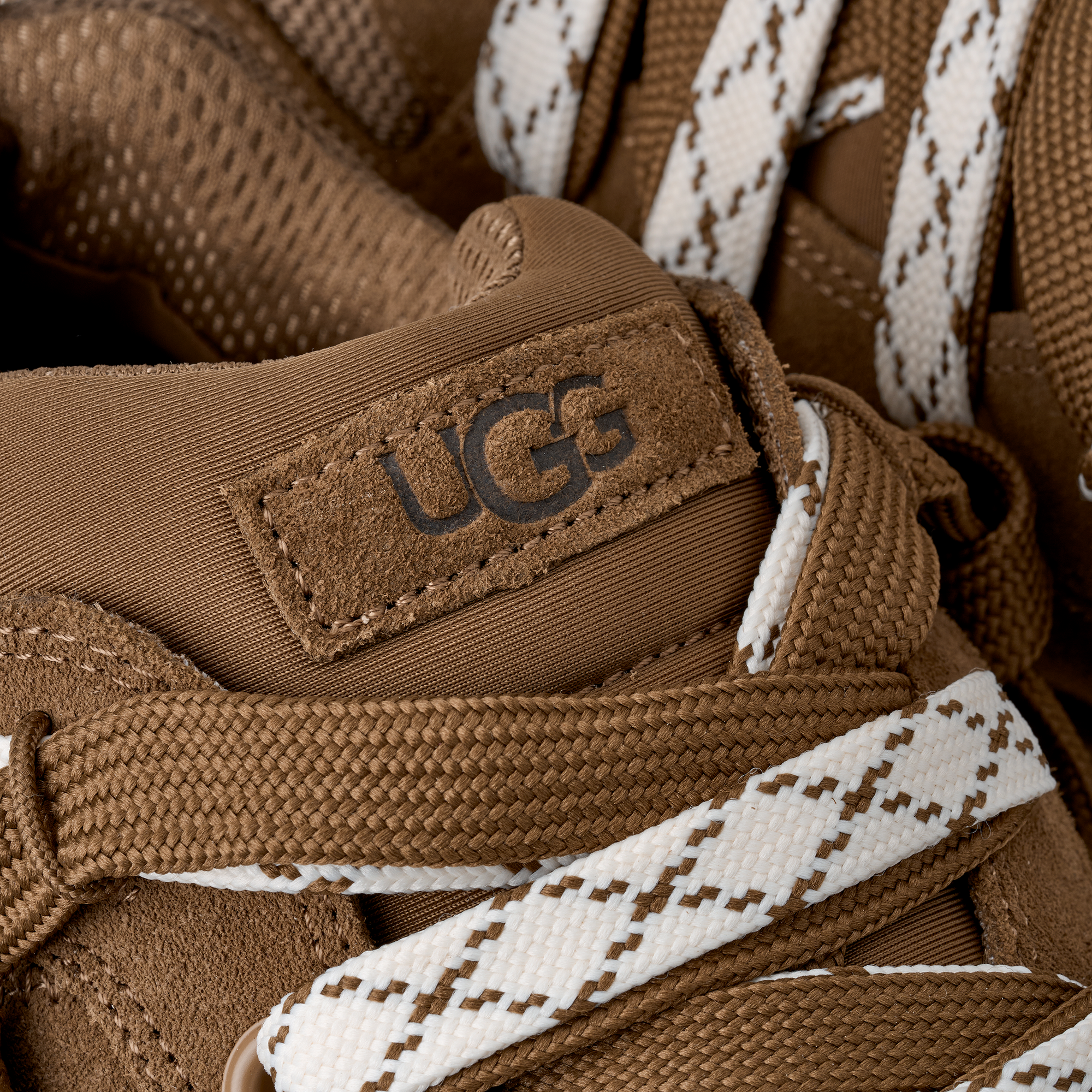 UGG UGG Mens Lo Lowmel Sneaker