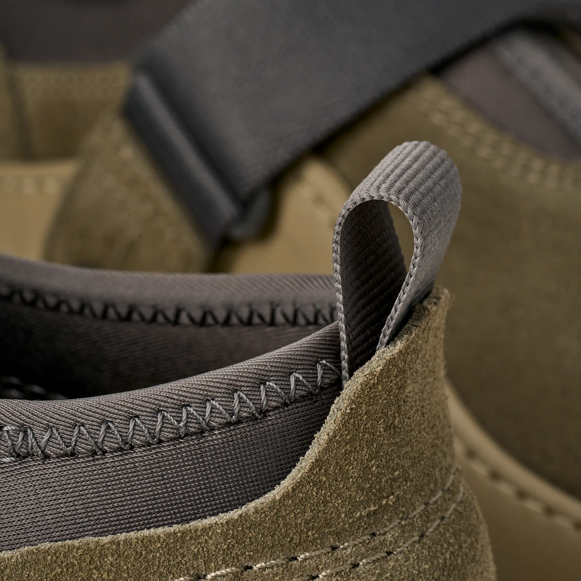 UGG Womens PeakMod Lowcut Shoes
