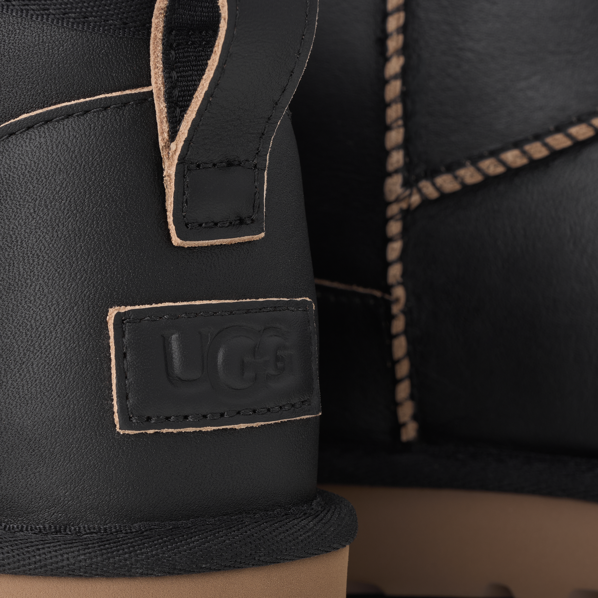 UGG Classic Ultra Mini Contrast Boot