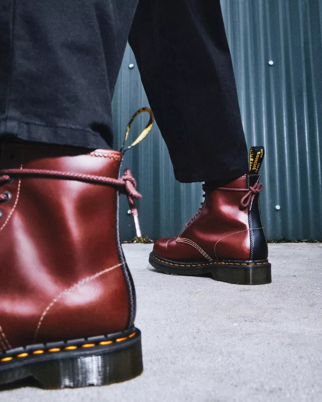 Dr Martens Dr Martens 1460 Abruzzo Leather Lace Up Boots Boot