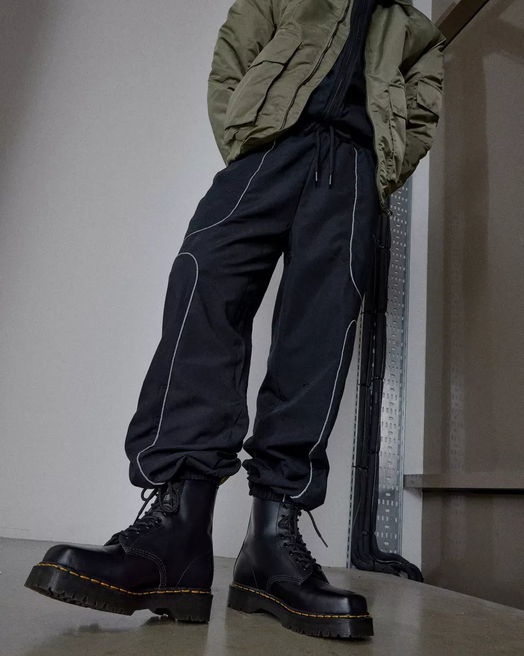 Dr Martens Dr Martens 1460 Bex Squared Toe Leather Lace Up Boots Boot