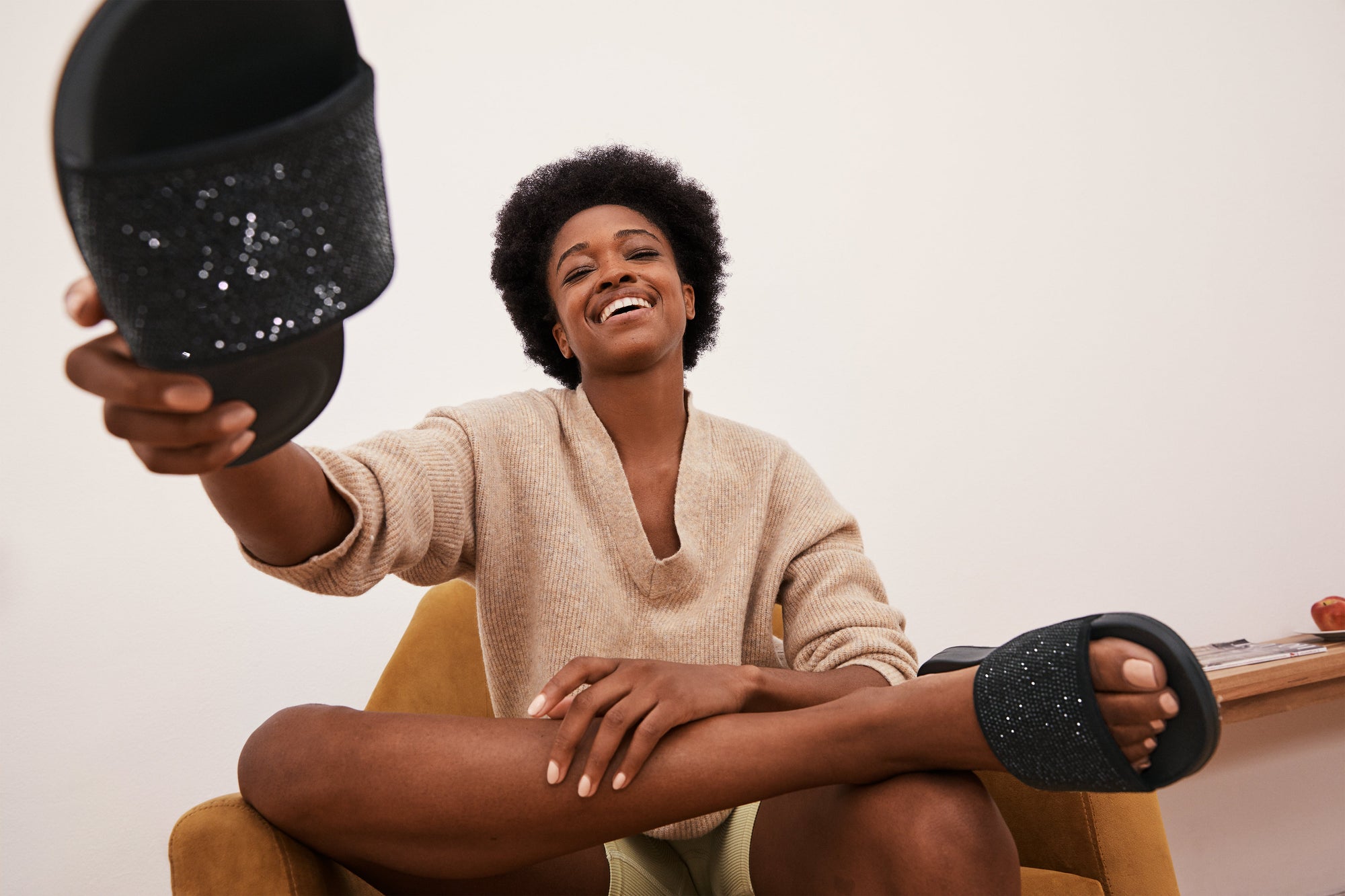 Embellished Slides IQUSHION iQushion