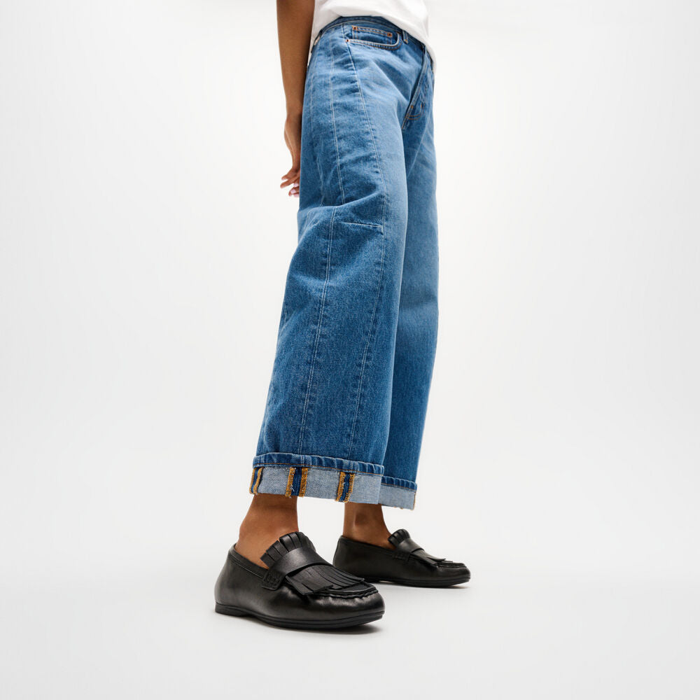 DELICATO Leather Fringe Loafers