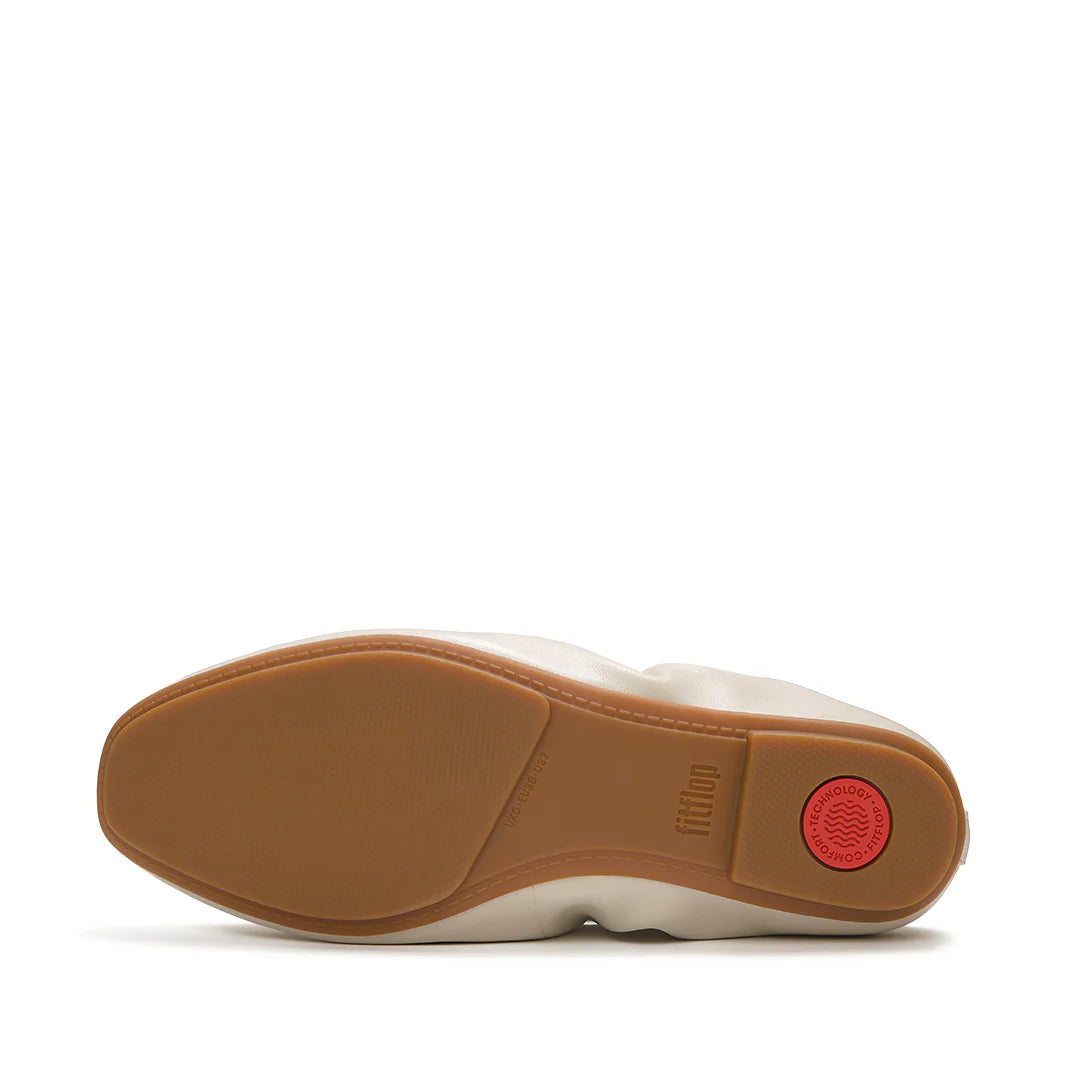 DELICATO Poise  leather