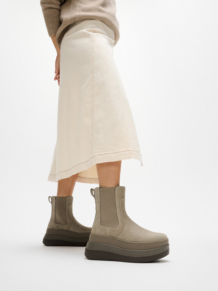 Trenton F-Mode Stack Chelsea Boot