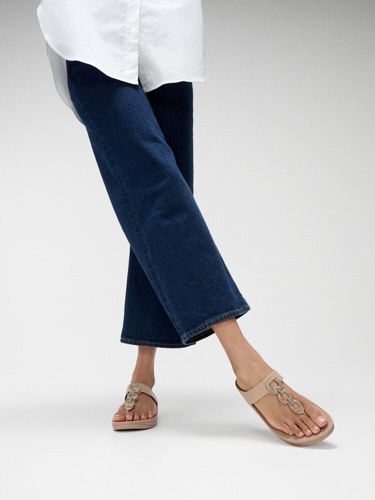 FitFlop FINO Crystal Chain Leather Toe-Post Sandals Sandal
