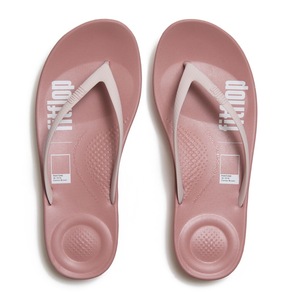 FitFlop FitFlop X PANTONE iQushion Toe-Posts iQushion