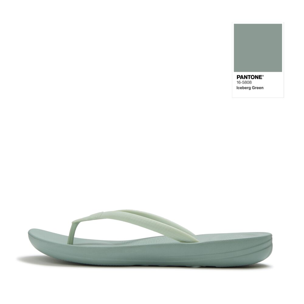 FitFlop FitFlop X PANTONE iQushion Toe-Posts iQushion Iceberg Green UK 3