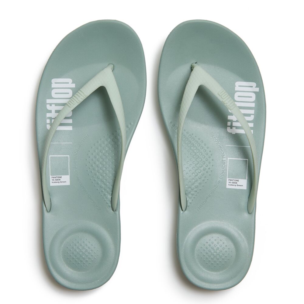 FitFlop FitFlop X PANTONE iQushion Toe-Posts iQushion