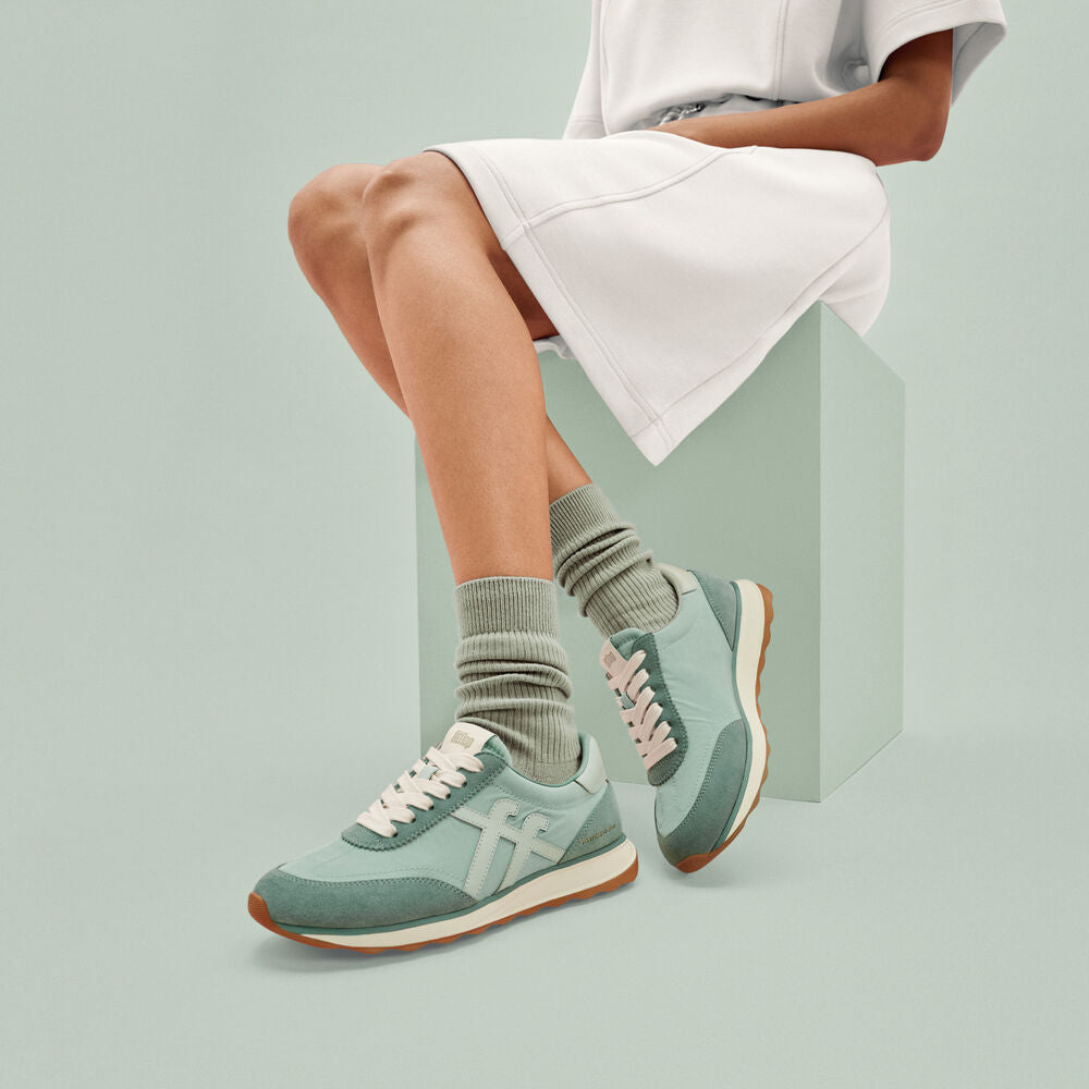FitFlop X PANTONE Retro-Q Suede Sneakers