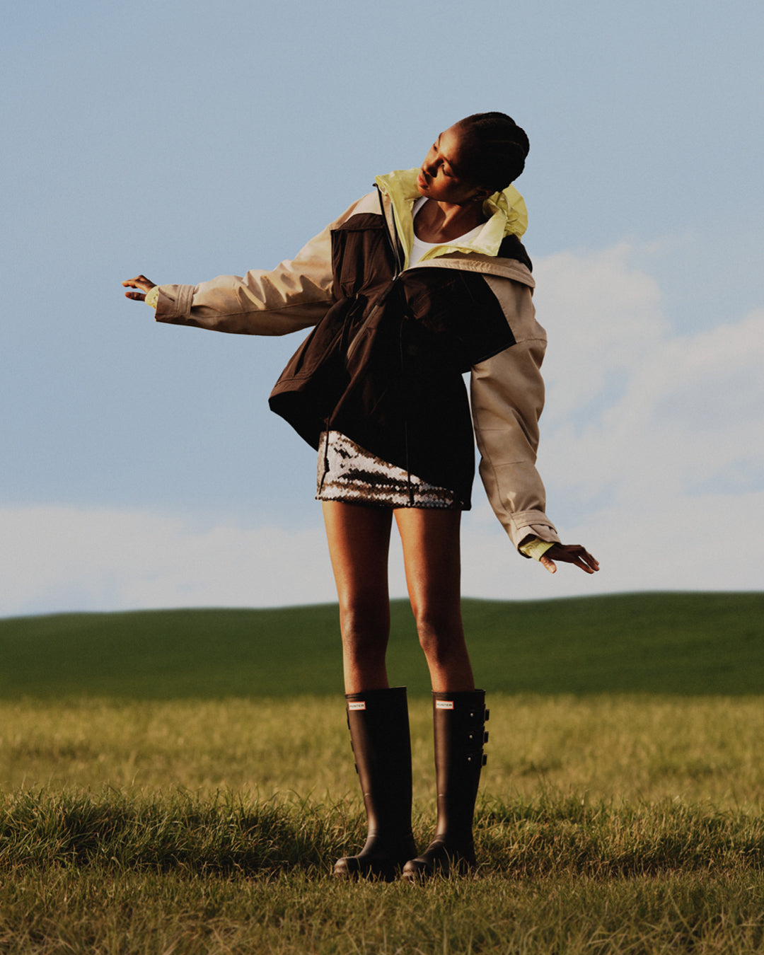 Lady wearing Hunter Boots