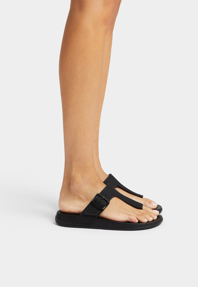 FitFlop FitFlop IQUSHION Adjustable Buckle Flip-Flops    