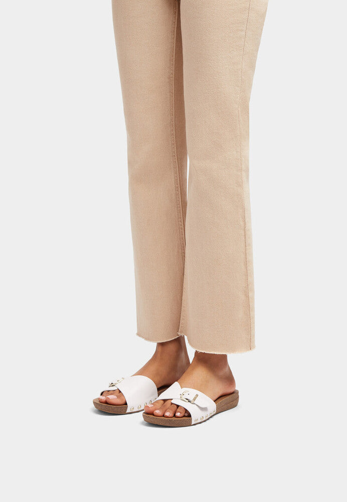 Adjustable Buckle Leather Sliders IQUSHION iQushion