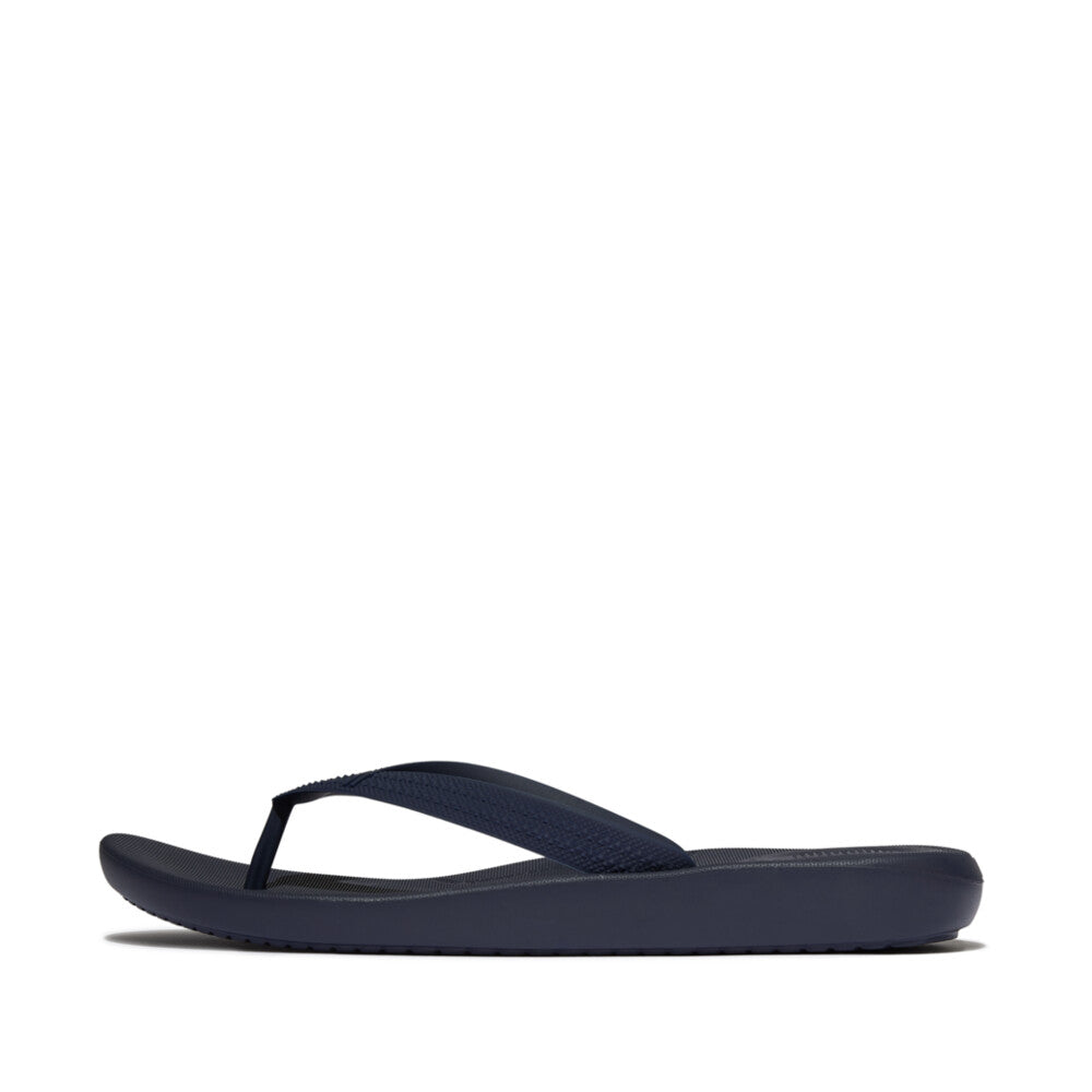 FitFlop FitFlop IQUSHION Mens Textured-Strap Flip-Flops iQushion Midnight Navy UK7