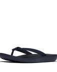 FitFlop FitFlop IQUSHION Mens Textured-Strap Flip-Flops iQushion