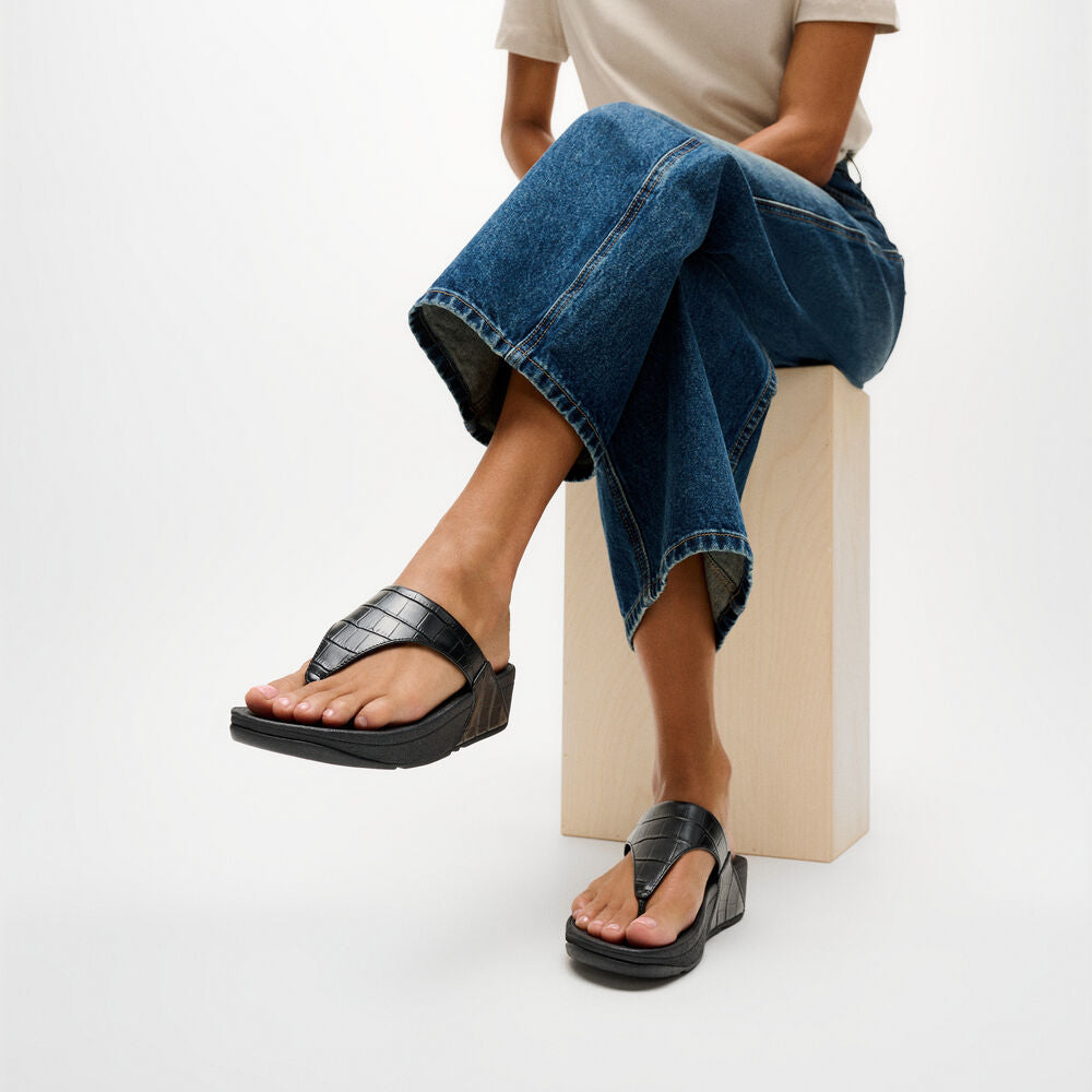 FitFlop FitFlop Lulu Crocodile Toe-Post Sandals Microwobbleboard