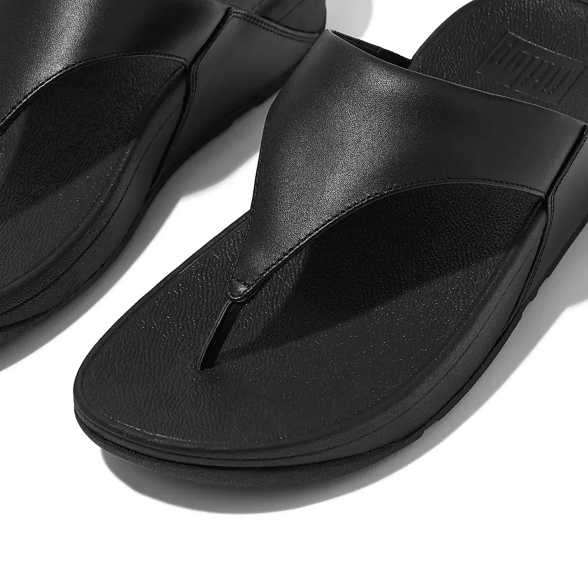 FitFlop Lulu Leather Toe-Post Sandals Microwobbleboard