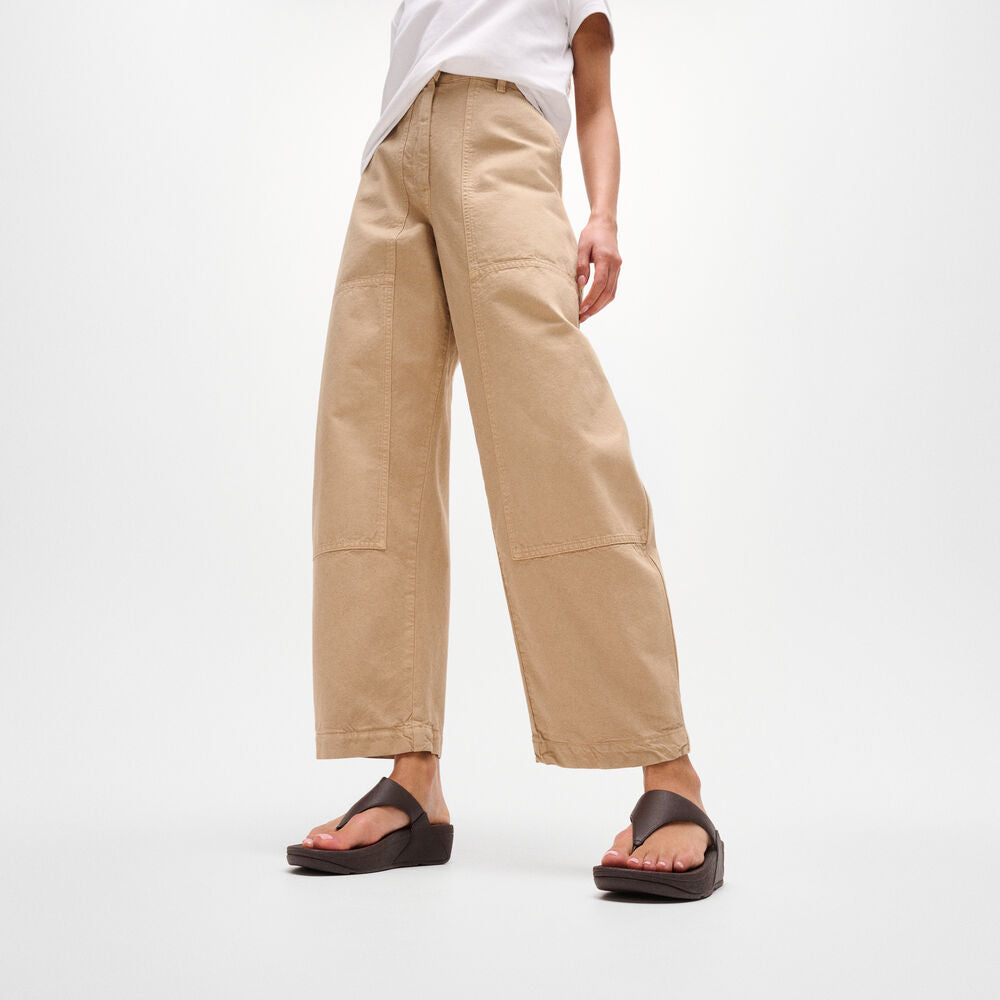 FitFlop LULU Leather Toe-Post Sandals
