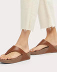 FitFlop Lulu Leather Toe-Post Sandals Microwobbleboard