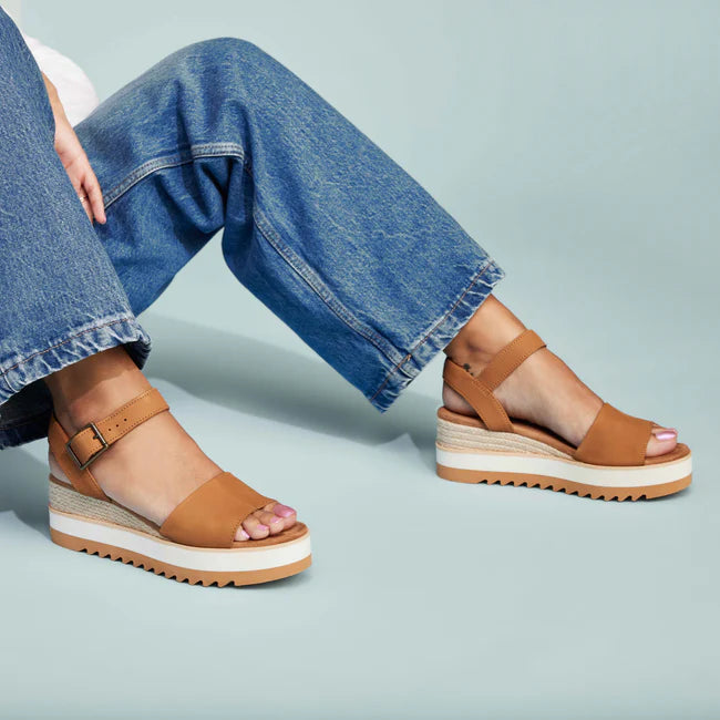 TOMS TOMS Diana Wedge Sandal Sandal