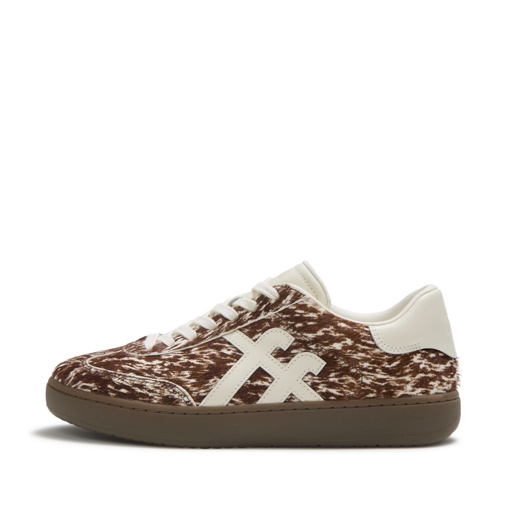FitFlop THE DASH FF Pony Cow T-Toe Trainers