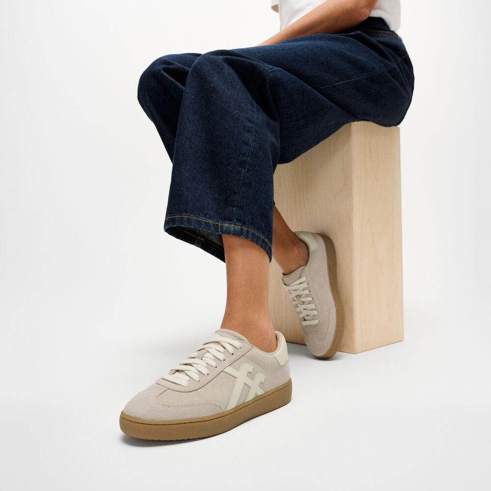 FitFlop The Dash T-Toe Suede Sneakers