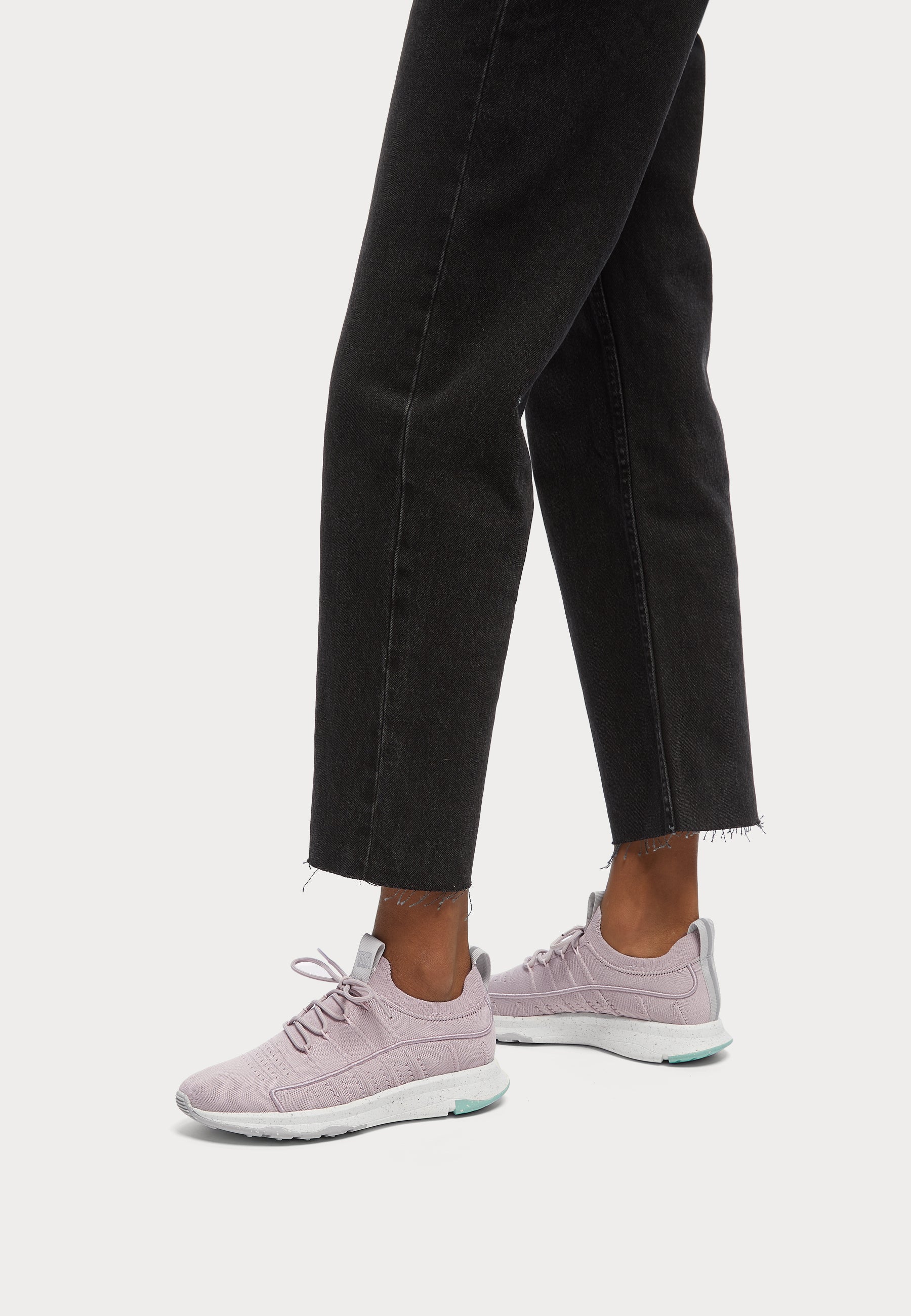 Vitamin EO1 Knit Sneaker